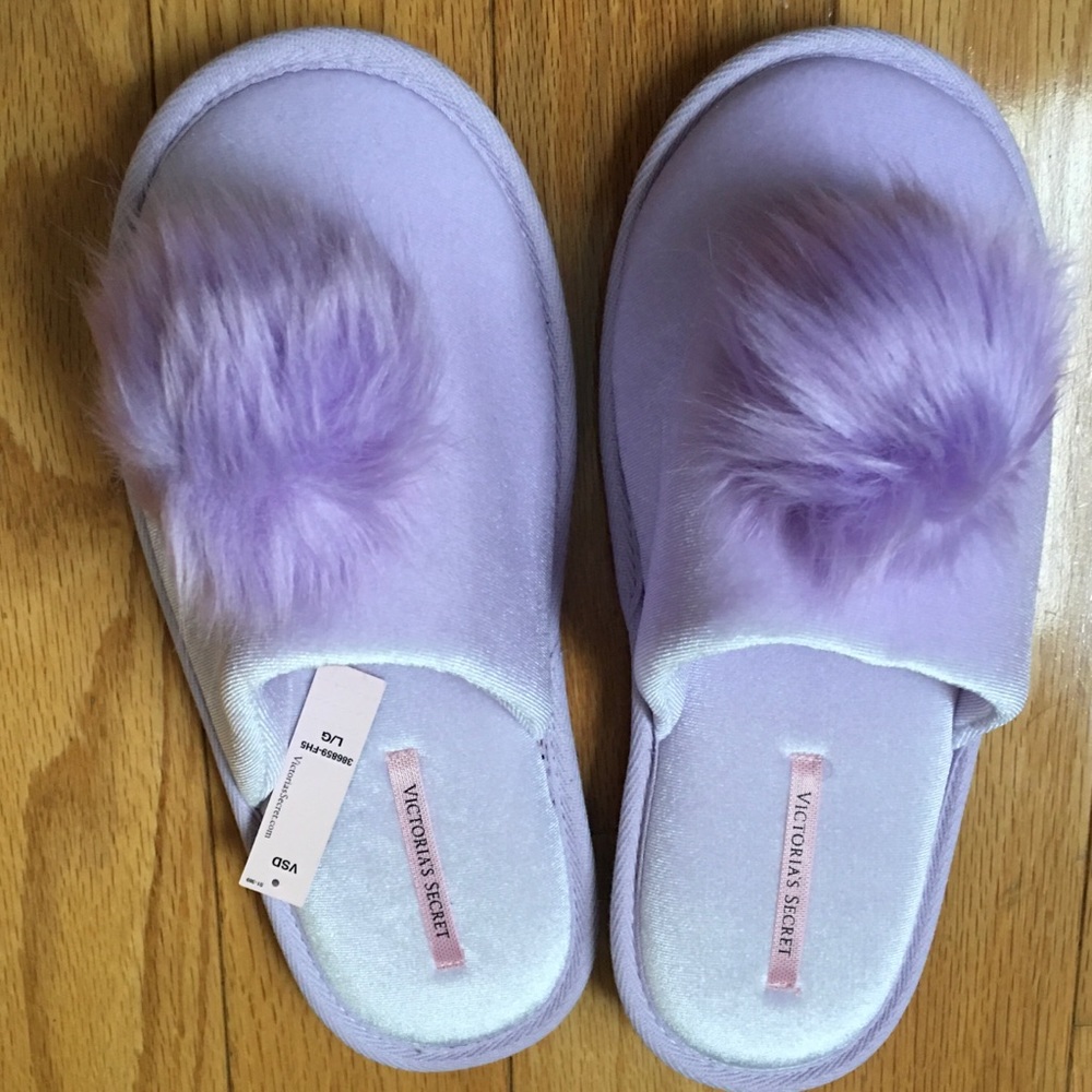 Victoria secret Limited addition Pom-Pom slippers.
